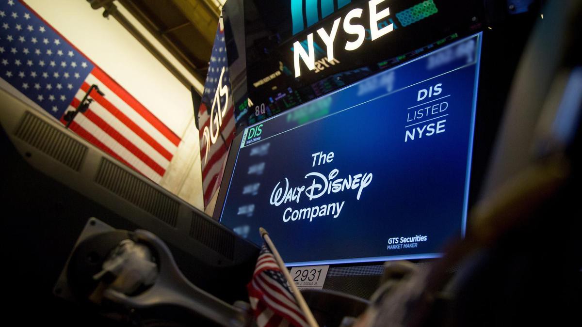 Disney Stock Breaks Records – Comcast (Universal Parks), AT&T, and Netflix All Down