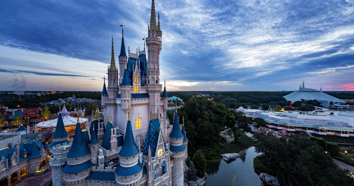 Disney Parks: Analyst Expects Record Breaking 2022-2023