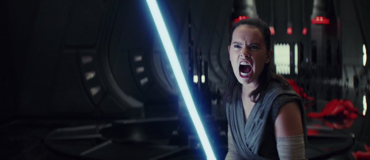 Leia Said Knock You Out: Fantastic Star Wars Fan Edit Slaps