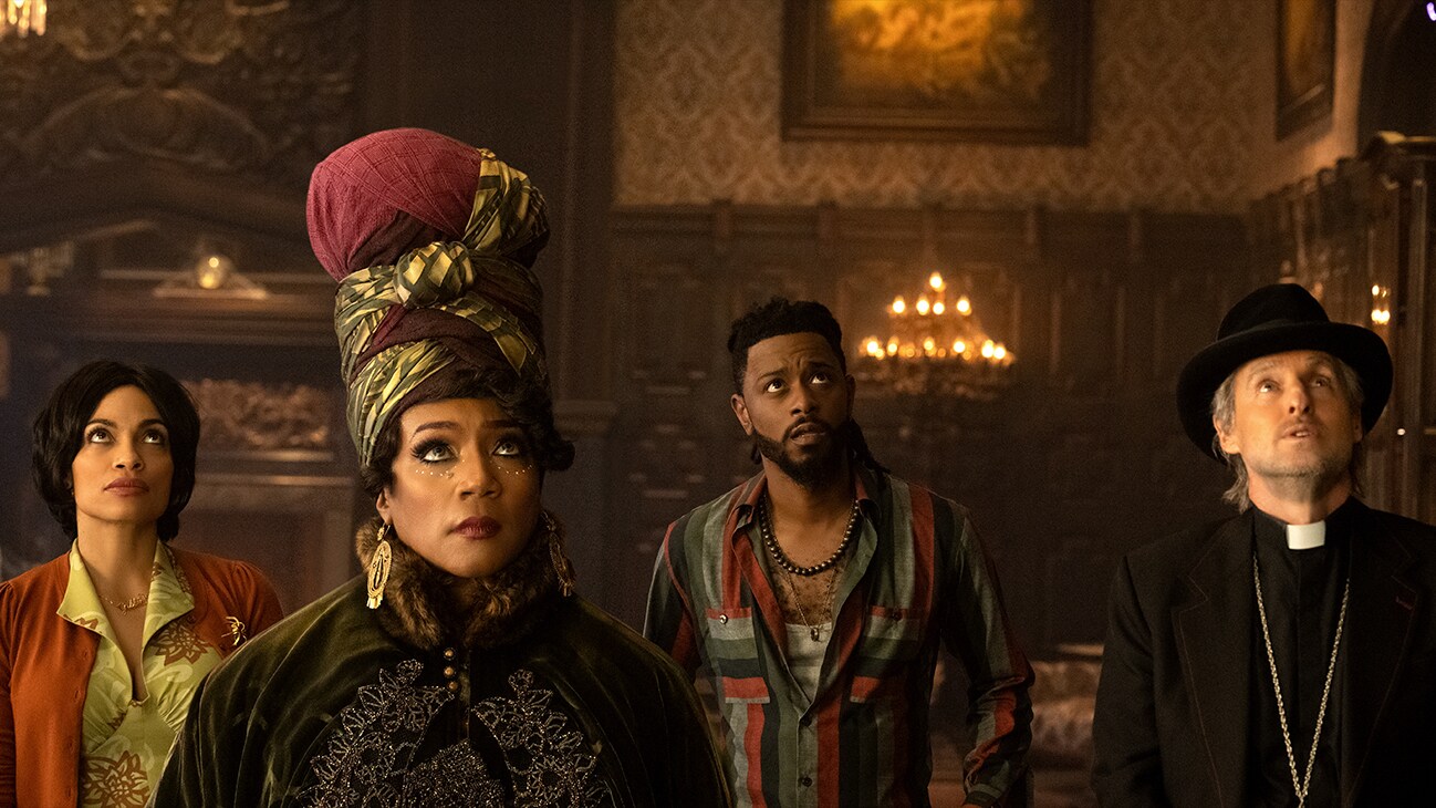 ‘Haunted Mansion’ REVIEW: A Swinging Wake